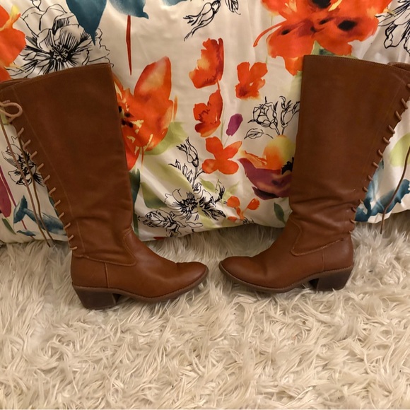 Women’s knee-high lace-up brown boots - Picture 5 of 7